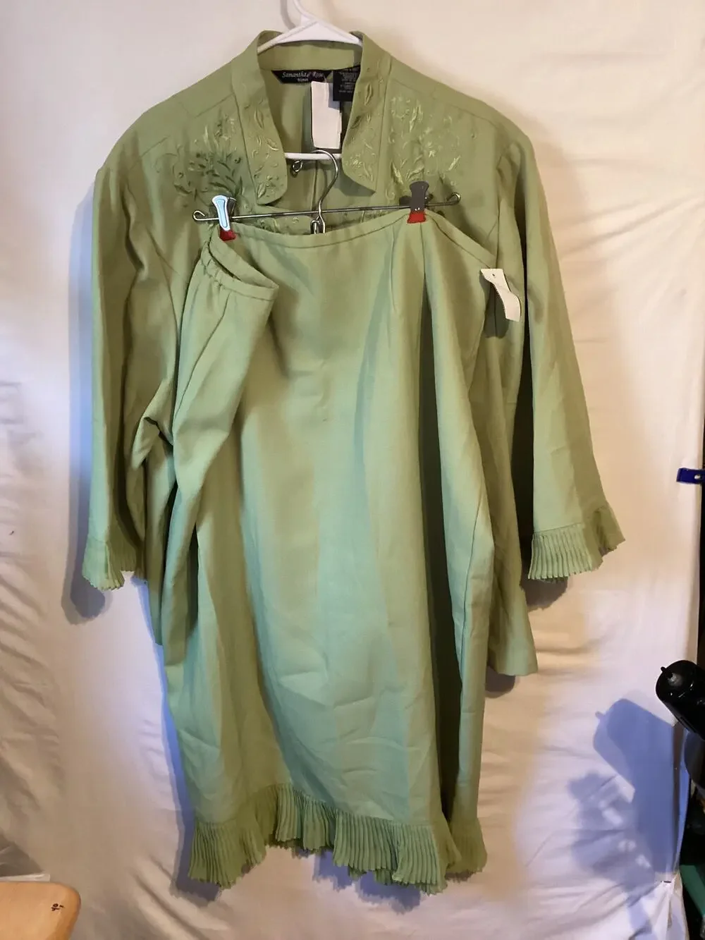 2189 Samantha Rose Womans Embroidered Top and Skirt Matching Set Lime Size 28W